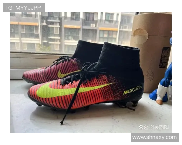 足球碎钉鞋的选择与使用技巧助你在赛场上大放异彩